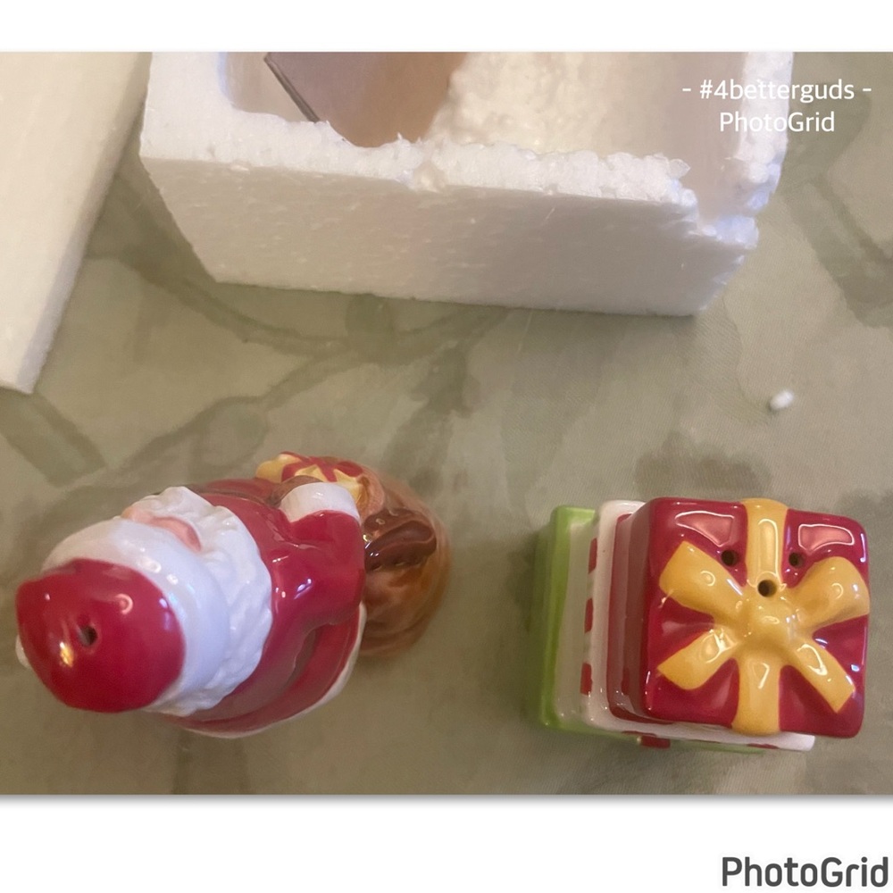 New Spode Christmas Tree Santa Claus Salt & Gift Boxes Presents Pepper Shakers - Picture 7 of 15